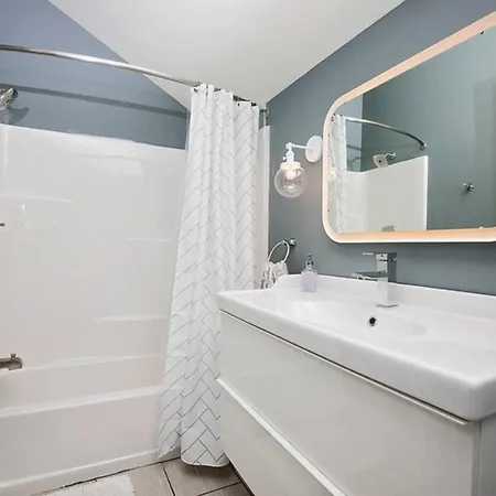 Park Carriage House Rest & Explore With Hollyhock Louisville-Jefferson County Extérieur photo