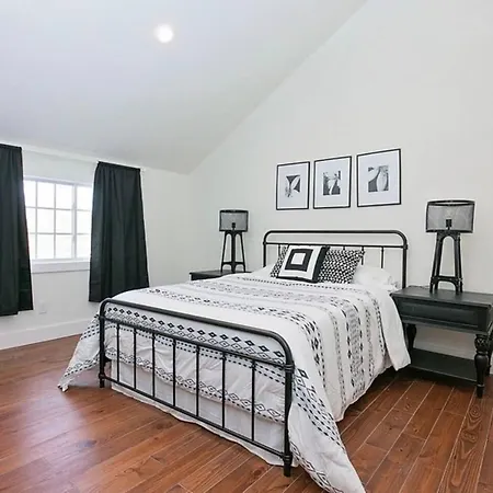 Park Carriage House Rest & Explore With Hollyhock Louisville-Jefferson County Extérieur photo