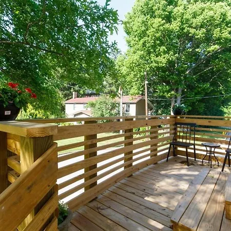 Park Carriage House Rest & Explore With Hollyhock Louisville-Jefferson County Extérieur photo